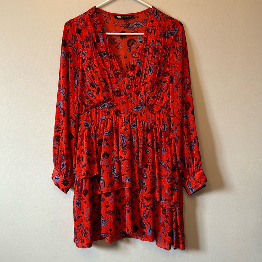 NWOT Floral Zara Dress